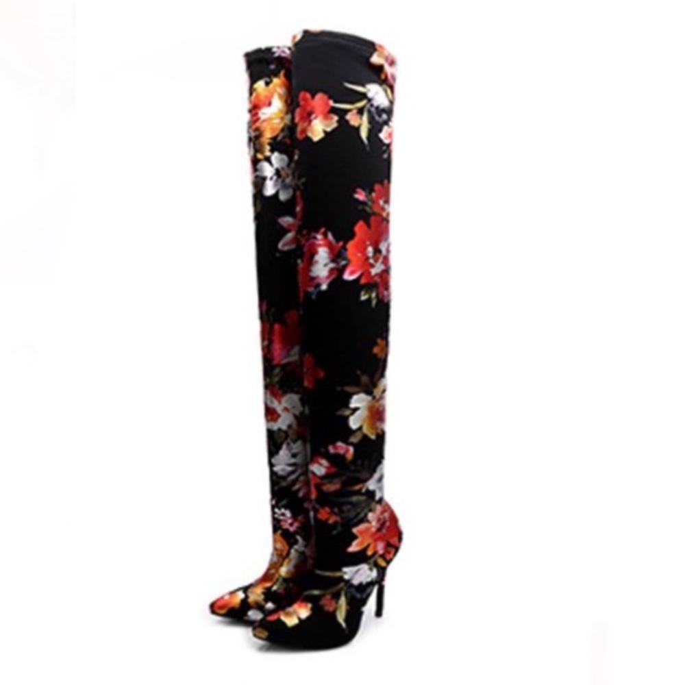 **New** Black & Floral print boots